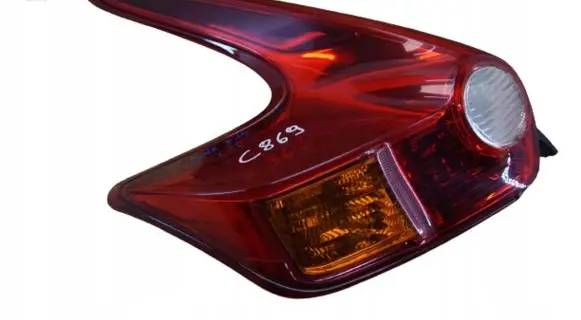 Nissan Juke I F15 Rear/tail lights