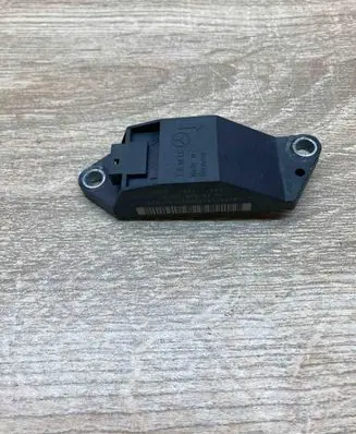 Mercedes-Benz E W211 Airbag deployment crash/impact sensor A0018209326