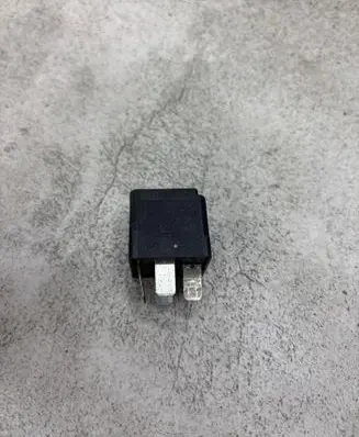 Opel Corsa D Other relay 4RA00779105 13171831
