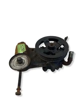 Toyota Avensis T250 Power steering pump 