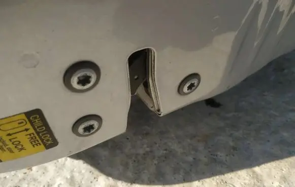 Suzuki SX4 Rear door lock