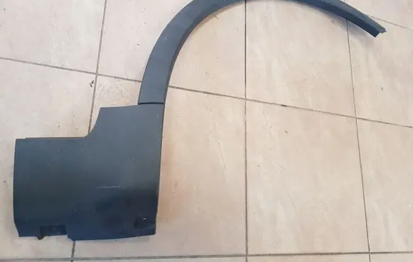 Front arch trim