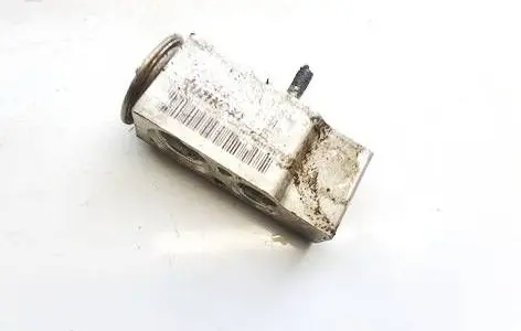 Volkswagen Golf Plus Air conditioning (A/C) expansion valve 1k0820679 cz447500-2250