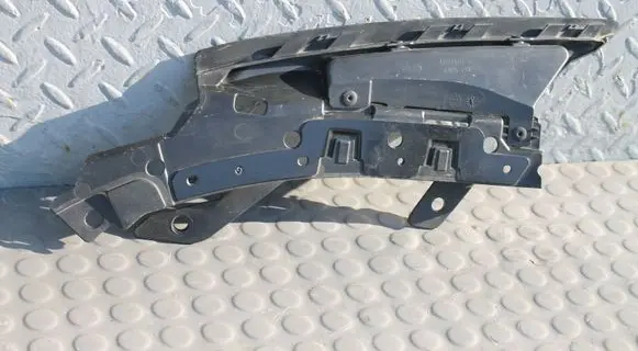 Mazda CX-30 Front bumper mounting bracket DFR550162CX30 DFR550162 DFR750162