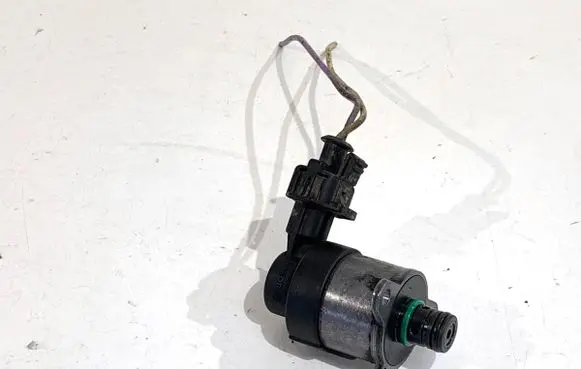 Peugeot 207 Fuel pressure regulator 0928400607