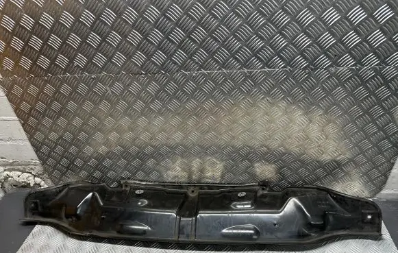 Volkswagen Touran II Wiper trim 1T0805275A