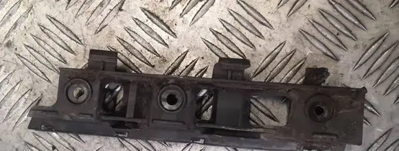 Volkswagen PASSAT B6 Front bumper mounting bracket 3c0807184
