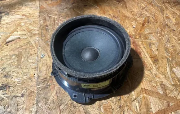 Land Rover Range Rover Velar Rear door speaker J8A218808FB 430407771353