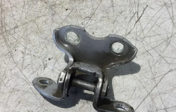 Toyota Yaris Rear door upper hinge