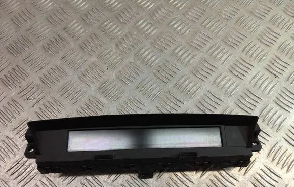 Mazda 6 Screen/display/small screen GAA9611JO