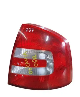 Skoda Octavia Mk2 (1Z) Rear/tail lights 1Z5945096A 1Z5945112A