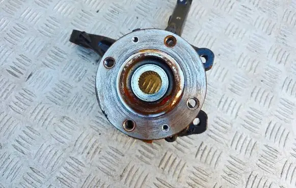 Opel Mokka B Front wheel hub 