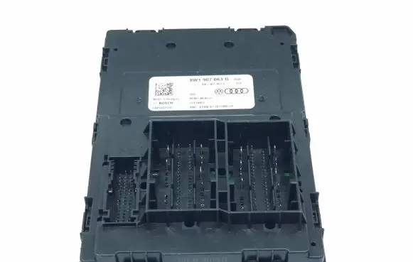 Audi Q5 SQ5 Central body control module 8W1907063G F005V02570 57010001