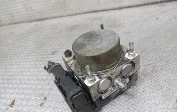 Nissan Note (E11) ABS Pump 0265800518 0265231732
