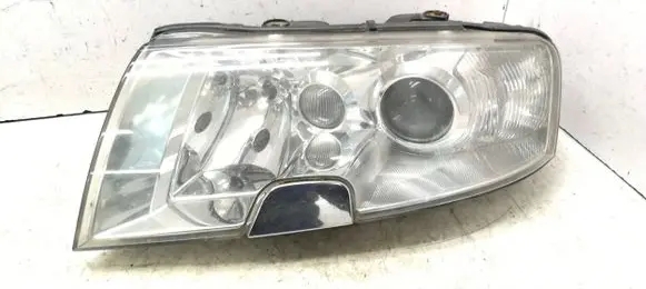 Skoda Superb B5 (3U) Headlight/headlamp 24674500 24675500
