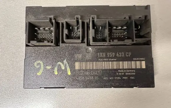Volkswagen Caddy Comfort/convenience module 1K0959433CP 00082000 S0401H082