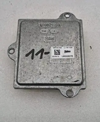 BMW X1 E84 LED ballast control module L90028076
