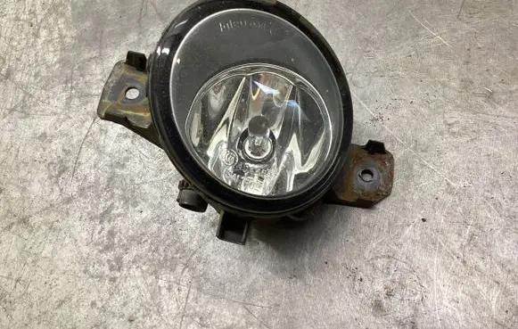 Nissan X-Trail T30 Front fog light 89210439