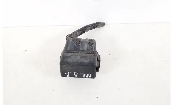 Toyota Avensis T270 Fuse module
