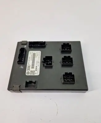 Audi A4 S4 B8 8K Comfort/convenience module 8k0907063