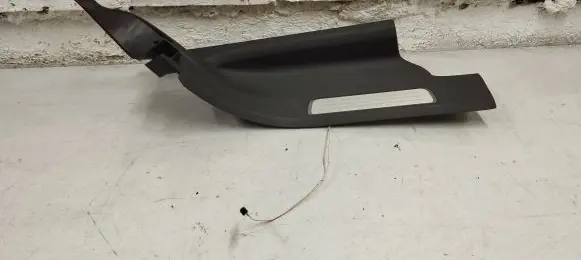 Volvo XC90 Side skirt rear trim 31363748