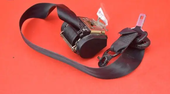 Nissan Primastar Front seatbelt