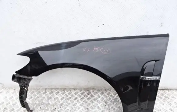 Jaguar XF X250 Fender