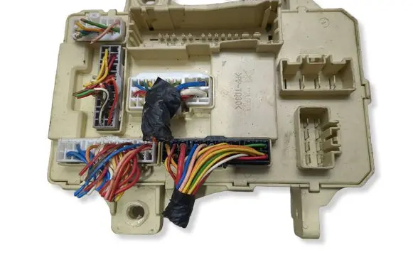 Hyundai i30 Fuse module 919501H510 1010508001 919502H500