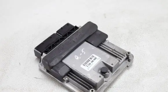 Audi Q5 SQ5 Engine control unit/module 8R0907401E