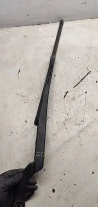 Audi A4 S4 B6 8E 8H Front wiper blade arm 8e1955407A