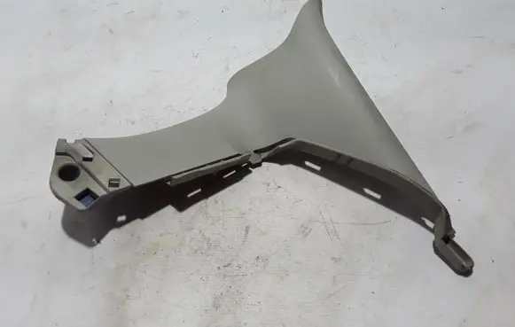 Renault Laguna III Tailgate/trunk side cover trim 769000001R
