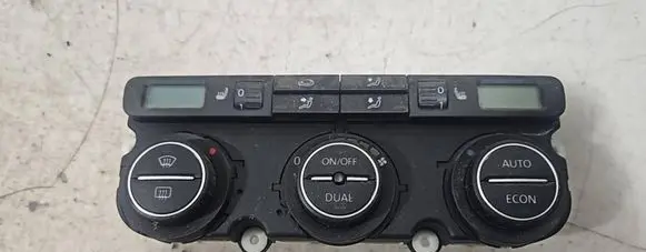 Volkswagen PASSAT B6 Climate control unit 74677532