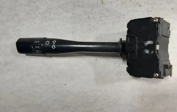 Honda CR-V Indicator stalk M16389