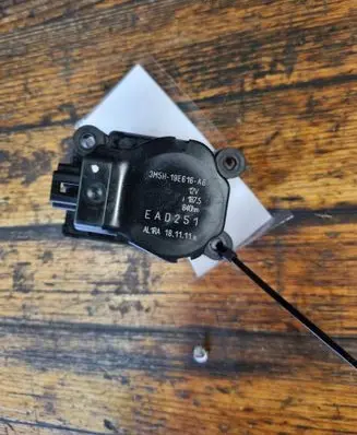 Ford Kuga I Air flap motor/actuator 3M5H19E616AB