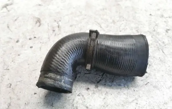 Intercooler hose/pipe