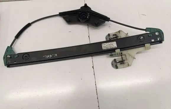 Audi A3 8Y Rear window lifting mechanism without motor 8Y0839461