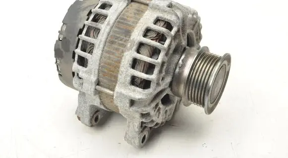 Volvo V40 Generator/alternator 30644945