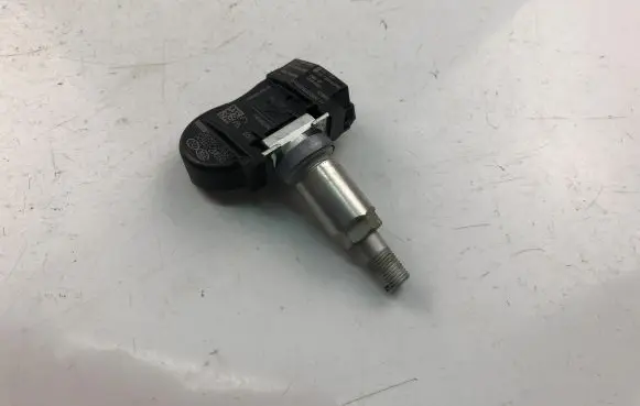 Hyundai i30 Tire pressure sensor 529333N100