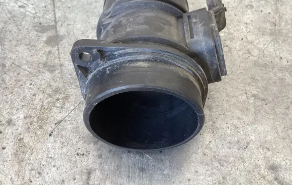 Renault Megane III Mass air flow meter 8200682558 5WK97021 H8200702517