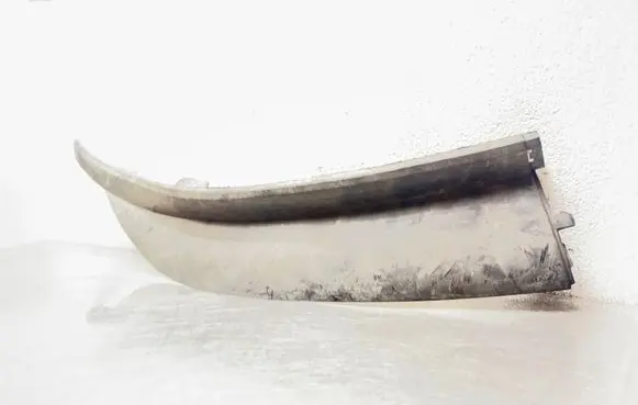 Opel Astra J Front bumper lip 13264406