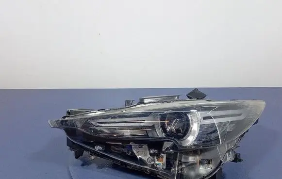 Mazda CX-5 Headlight/headlamp KB8N51040K