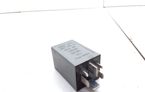 Ford Mondeo MK I Other relay 93BG14512AA C8F6A