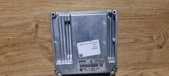 BMW X3 E83 Engine control unit/module 0281014176 7805349 7798501