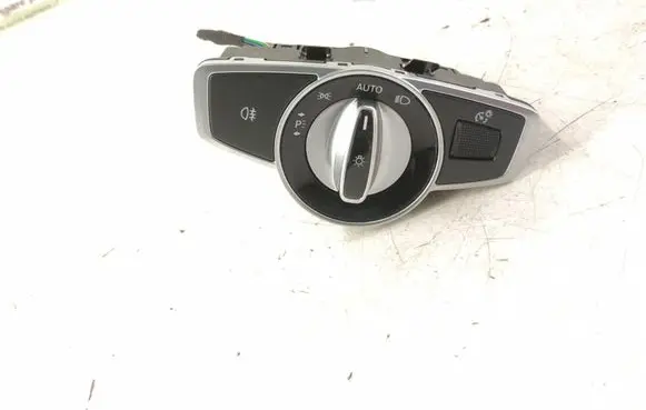 Mercedes-Benz E W213 Light switch 2229055508 A2229055508
