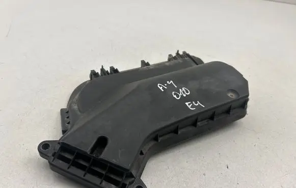 Audi A4 S4 B8 8K Fuse box cover 8K1907613B