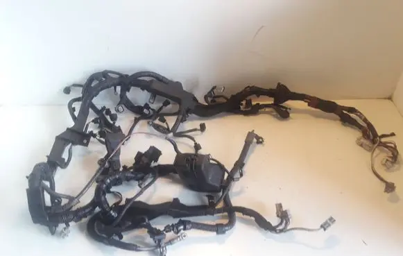 Toyota Avensis T250 Engine installation wiring loom 8212105890 8281520320
