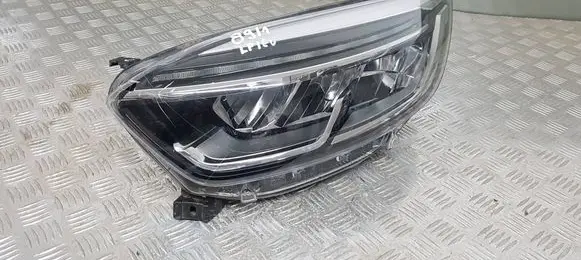 Renault Captur Headlight/headlamp 260609454R