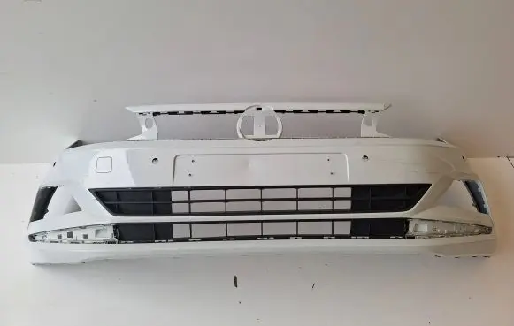 Volkswagen Polo VI Front bumper 2G0807221