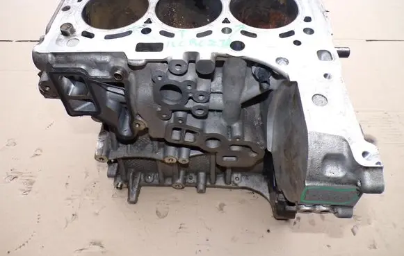 Mini Clubman F54 Engine block 8513372