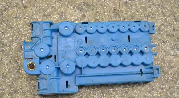 BMW X5 E53 Fuse module 8387543